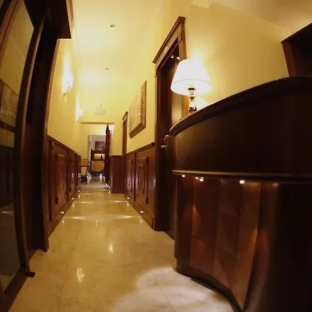 Bed & Breakfast Domus Augusta 4*